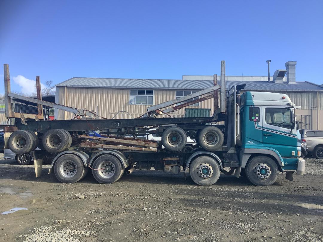 Photo '3' of Mitsubishi Shogun FS430S5 Logger