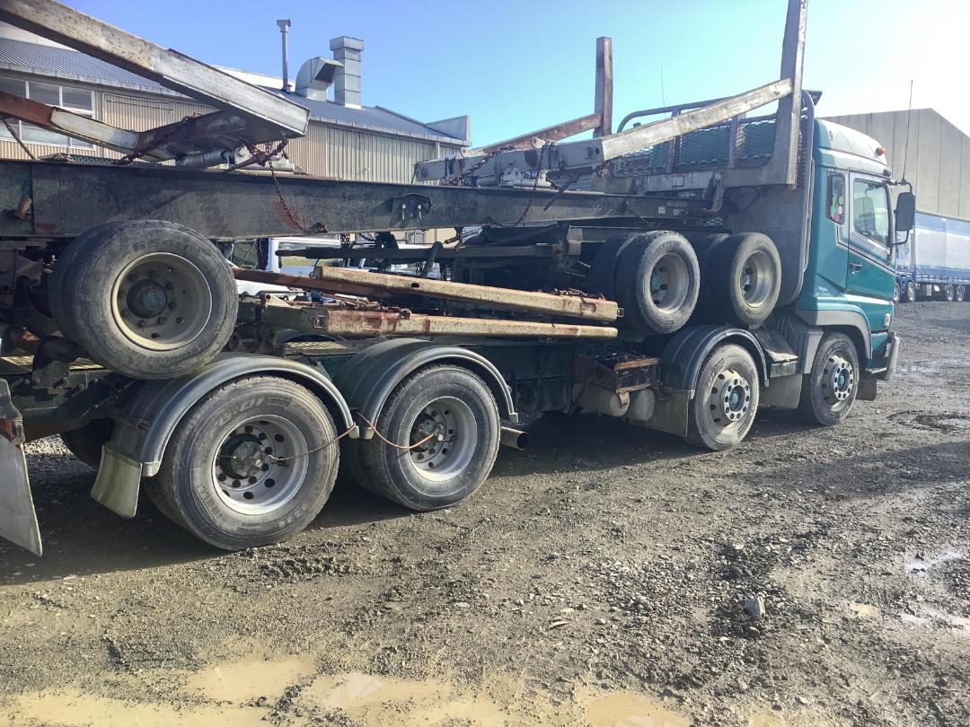 Photo '4' of Mitsubishi Shogun FS430S5 Logger