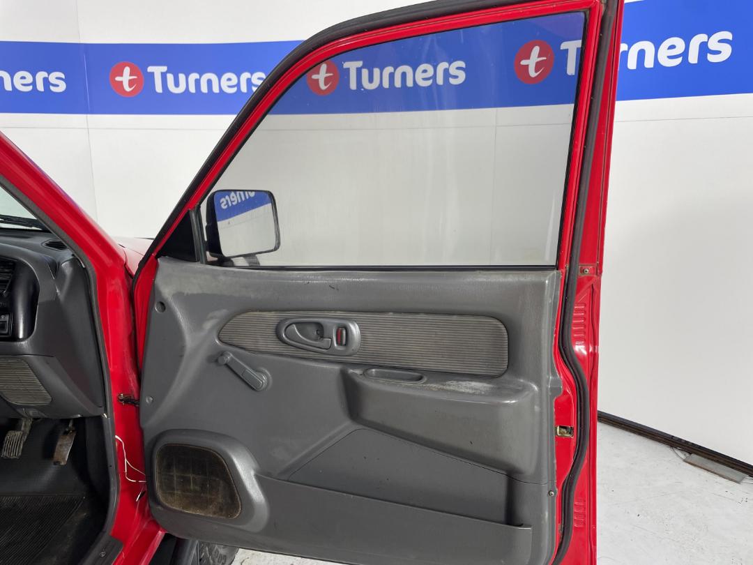 Photo '15' of Mitsubishi Triton Photo '15' of Mitsubishi Triton