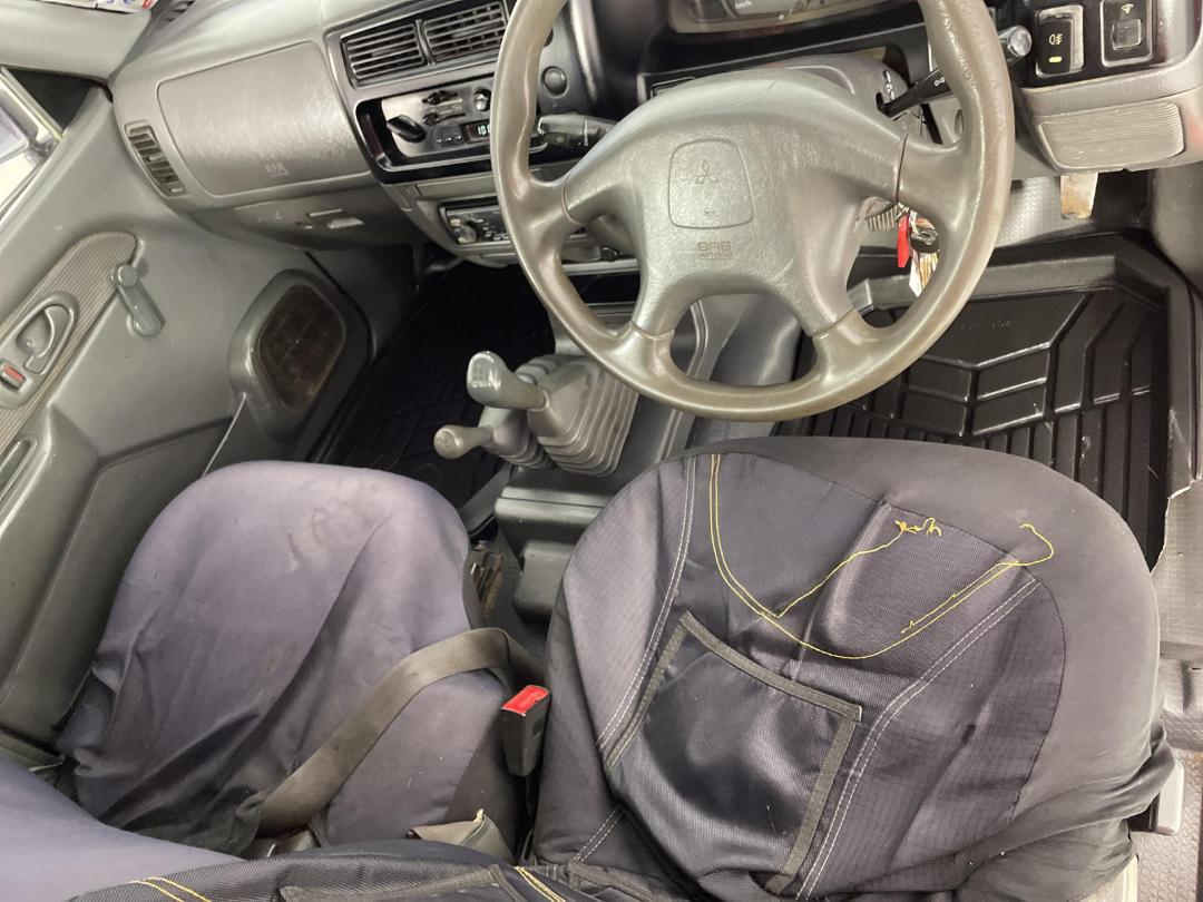 Photo '18' of Mitsubishi Triton Photo '18' of Mitsubishi Triton