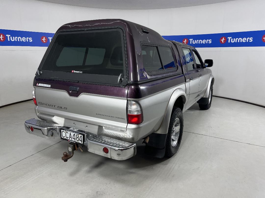 Photo '7' of Mitsubishi Triton