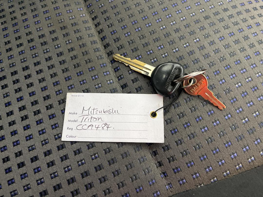 Photo '22' of Mitsubishi Triton