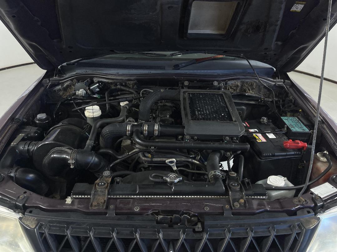 Photo '13' of Mitsubishi Triton