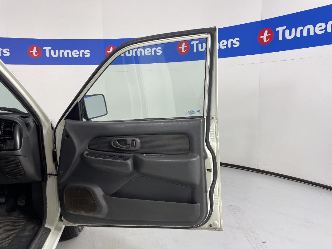 Photo '15' of Mitsubishi Triton Photo '15' of Mitsubishi Triton