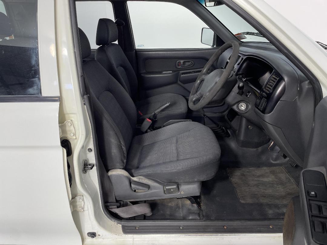 Photo '16' of Mitsubishi Triton Photo '16' of Mitsubishi Triton