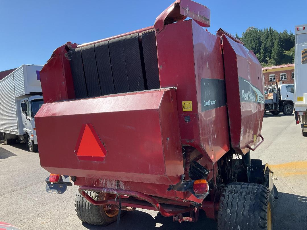 Photo '3' of New Holland BR740 Baler Photo '3' of New Holland BR740 Baler