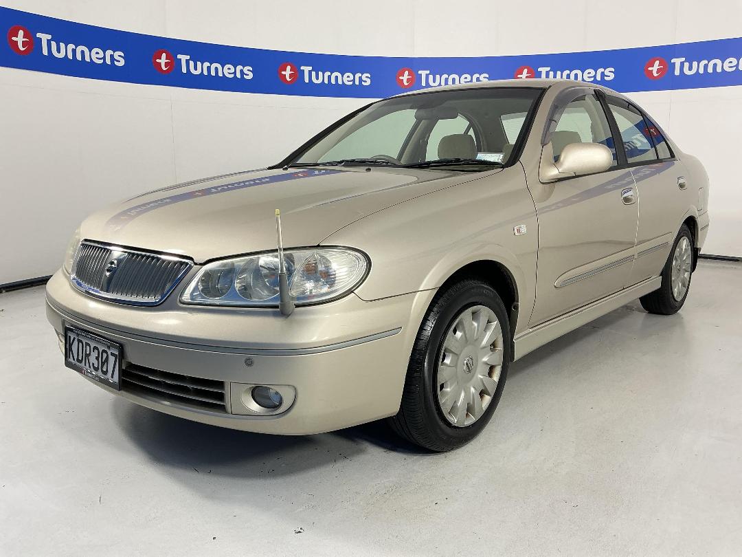 Photo '4' of Nissan Bluebird