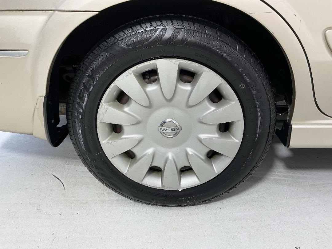 Photo '12' of Nissan Bluebird