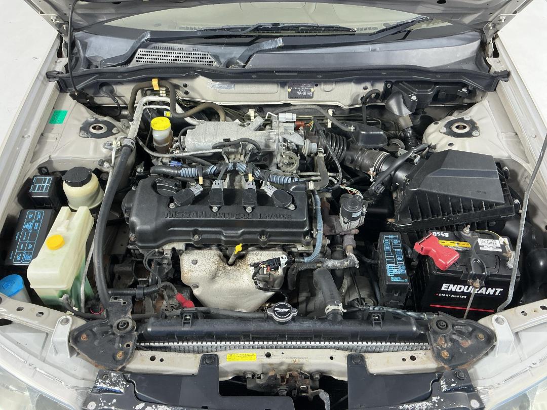 Photo '13' of Nissan Bluebird