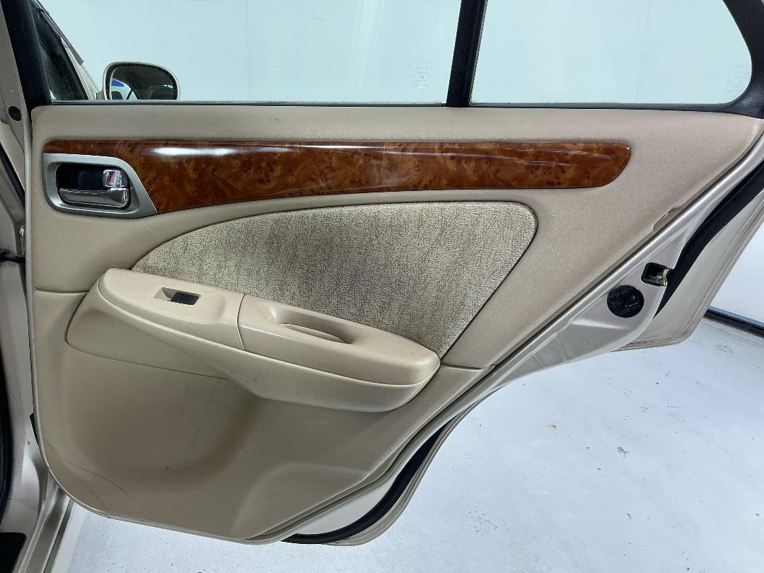 Photo '19' of Nissan Bluebird