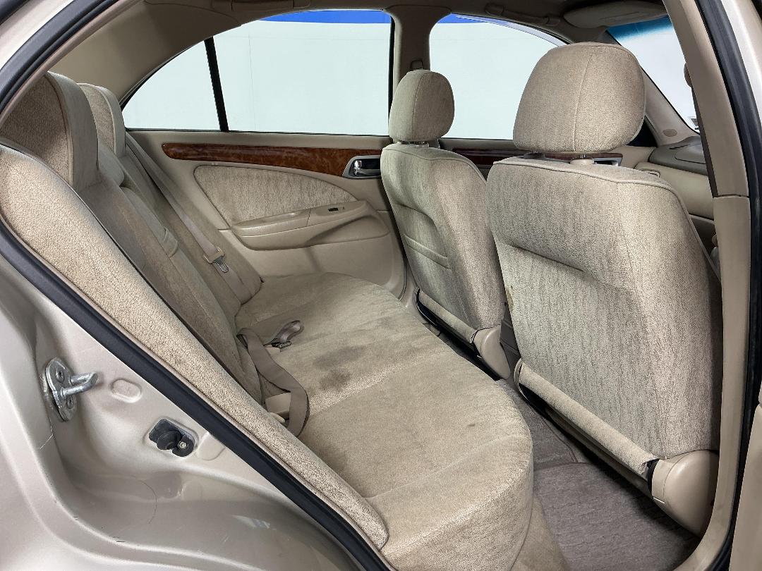 Photo '20' of Nissan Bluebird