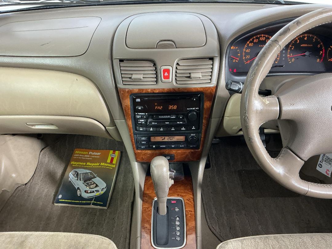 Photo '18' of Nissan Bluebird