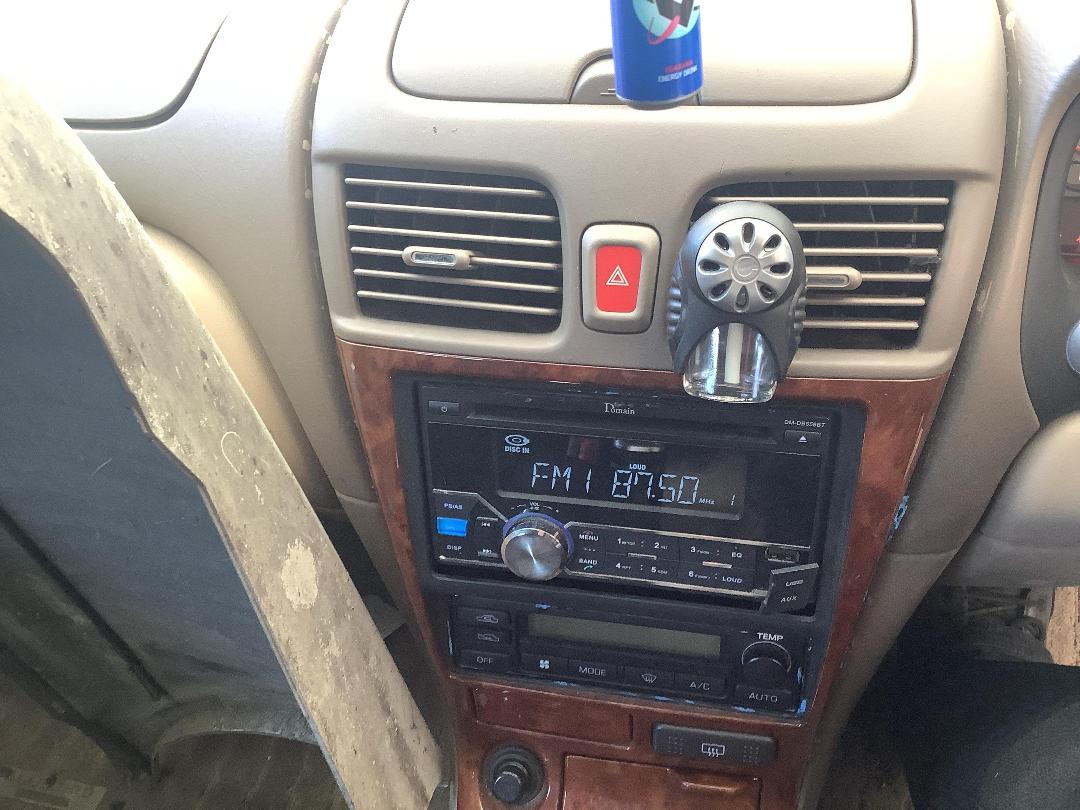 Photo '15' of Nissan Bluebird Sylphy Photo '15' of Nissan Bluebird Sylphy