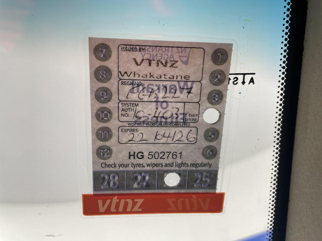 Photo '23' of Nissan Bluebird