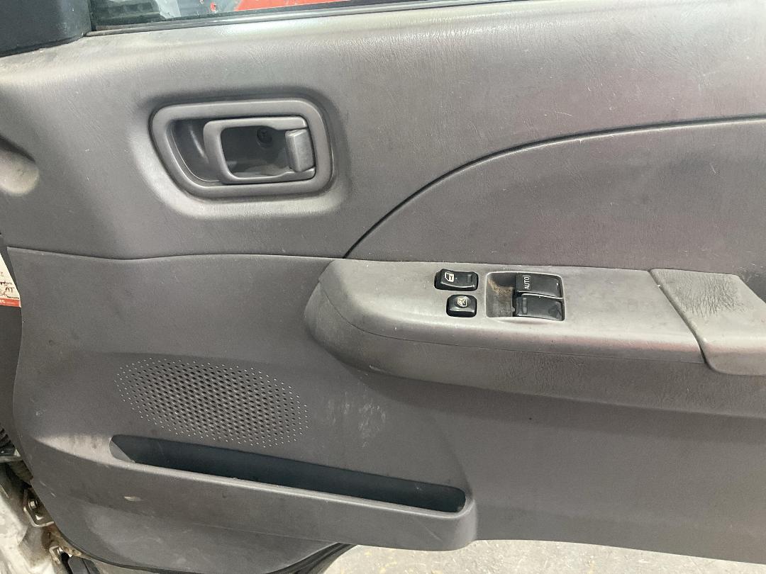 Photo '11' of Nissan Caravan Photo '11' of Nissan Caravan