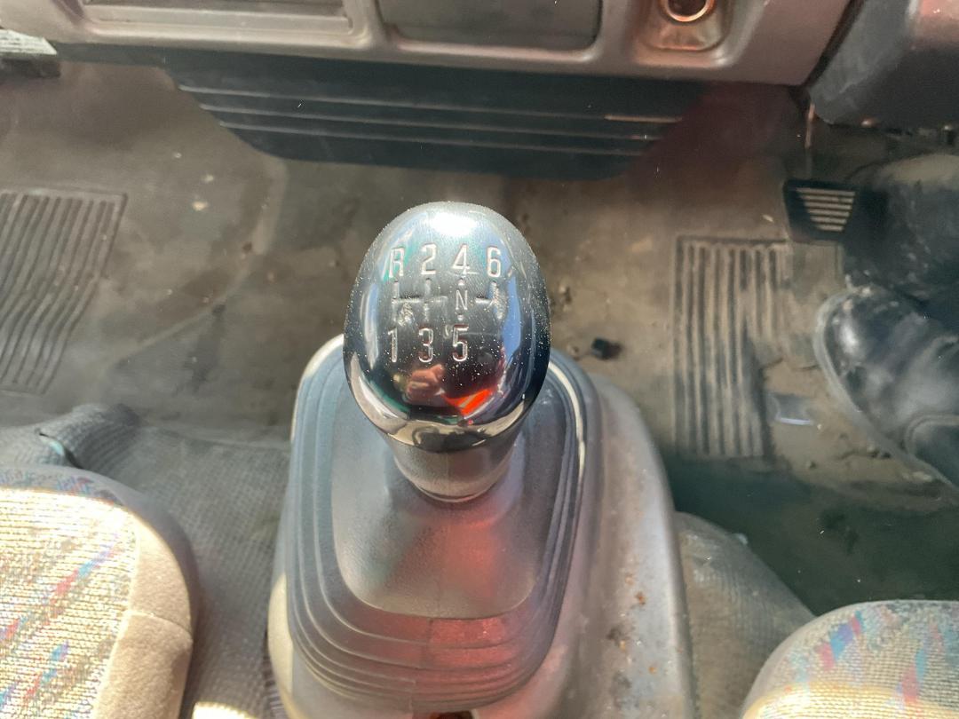 Photo '15' of Nissan Condor Flat Deck