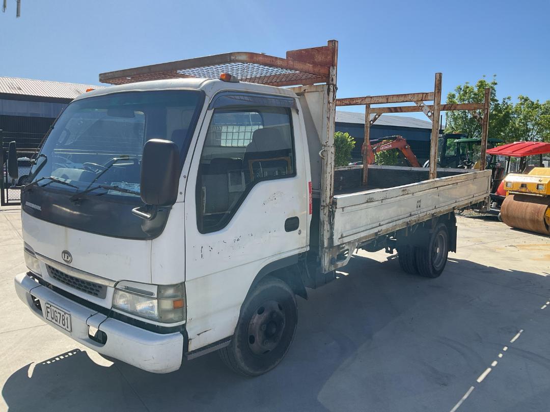 Photo '7' of Nissan Condor Flat Deck