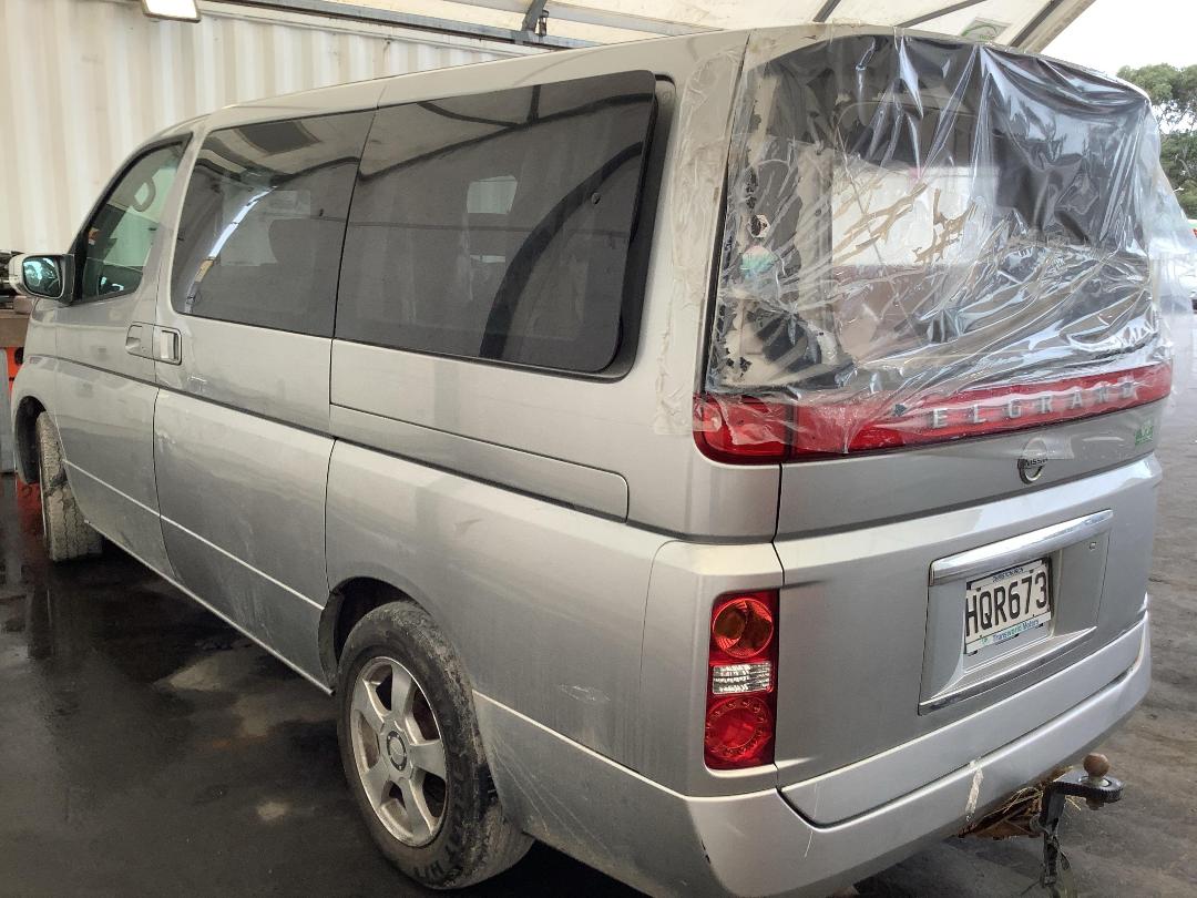 Photo '9' of Nissan Elgrand Photo '9' of Nissan Elgrand