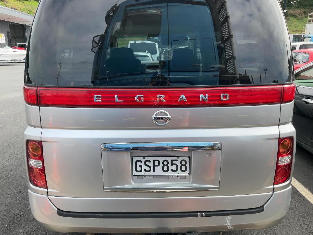 Photo '6' of Nissan Elgrand