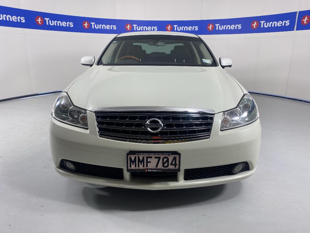 Photo '2' of Nissan Fuga