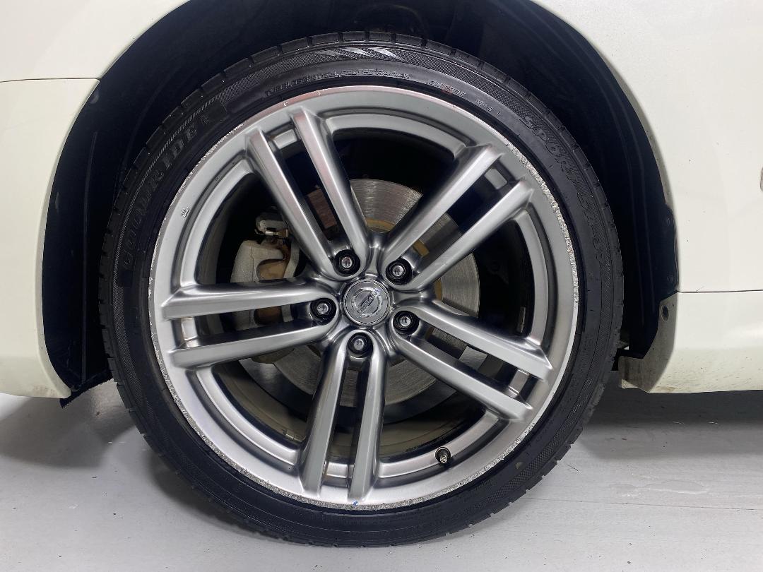 Photo '10' of Nissan Fuga