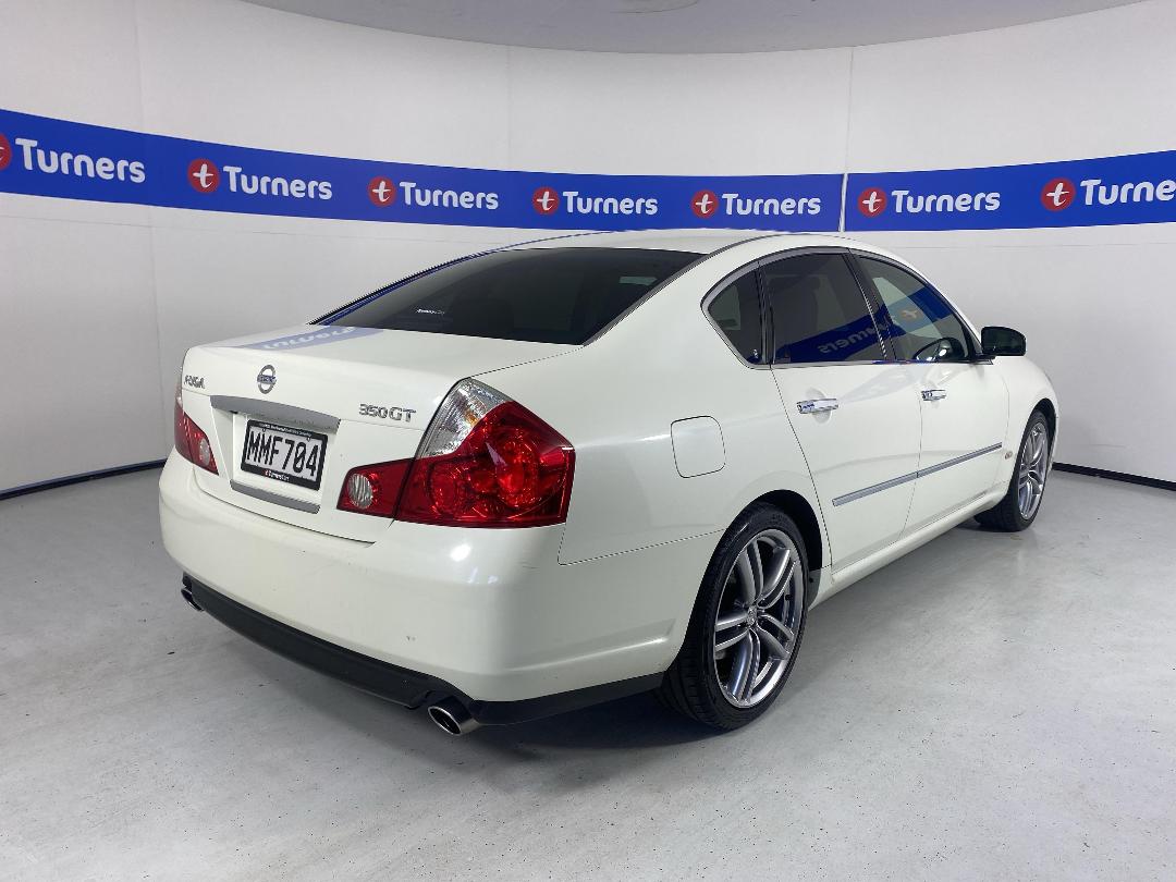 Photo '7' of Nissan Fuga