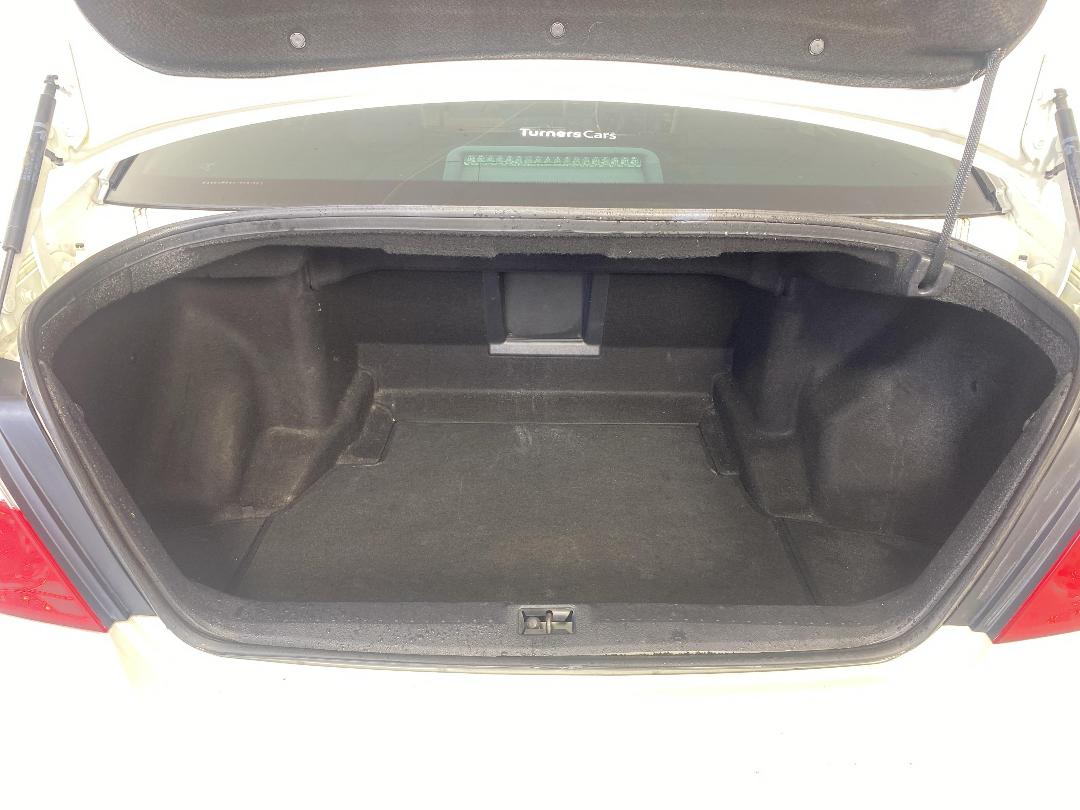 Photo '14' of Nissan Fuga