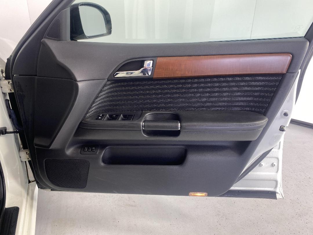 Photo '15' of Nissan Fuga