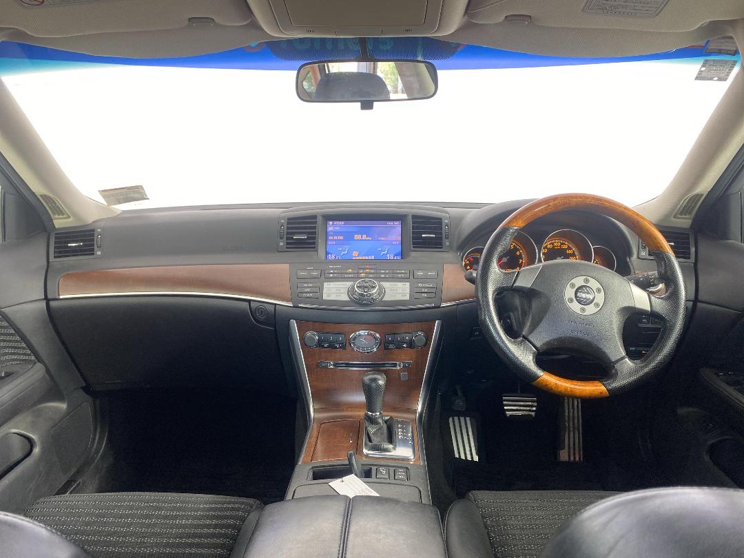 Photo '17' of Nissan Fuga