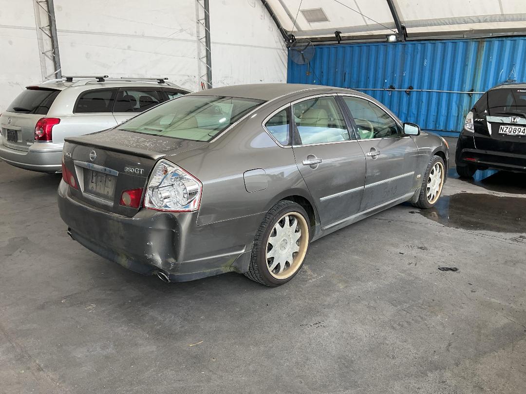 Photo '6' of Nissan Fuga