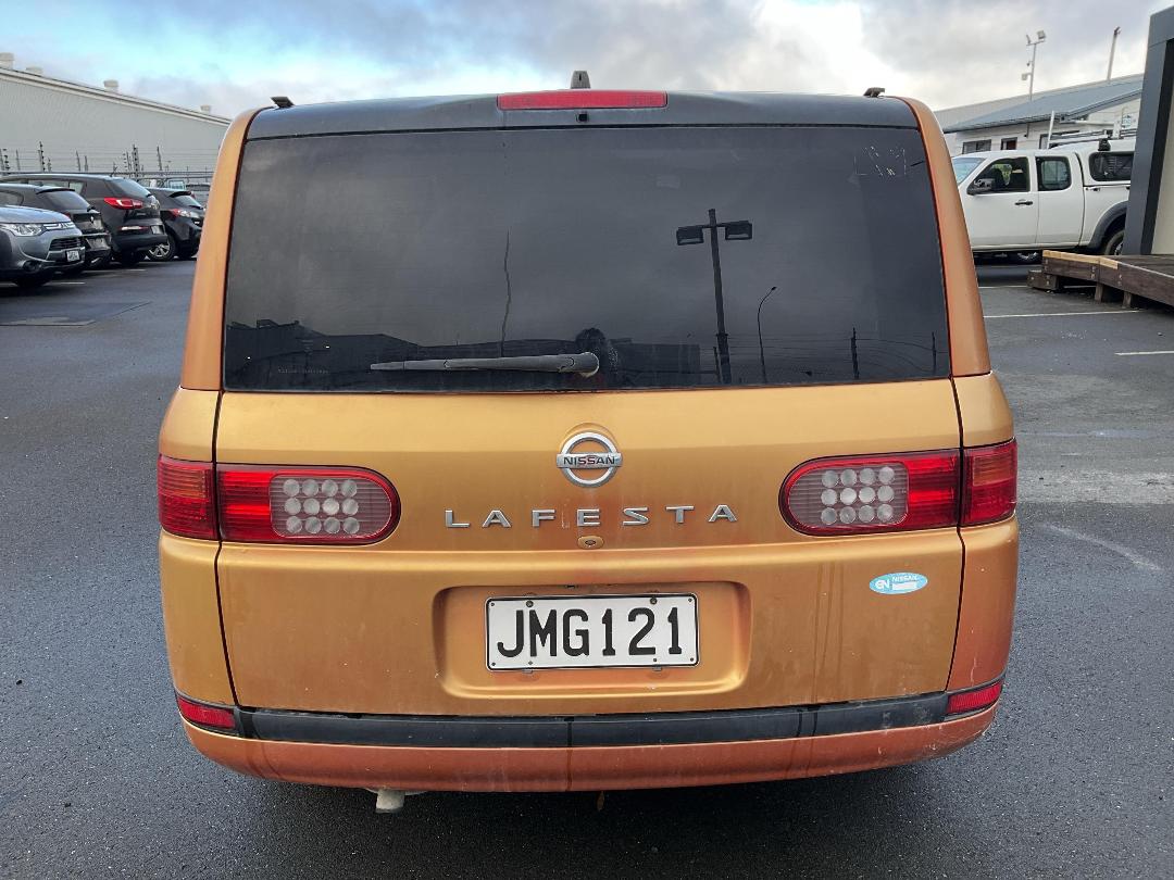 Photo '5' of Nissan Lafesta Photo '5' of Nissan Lafesta