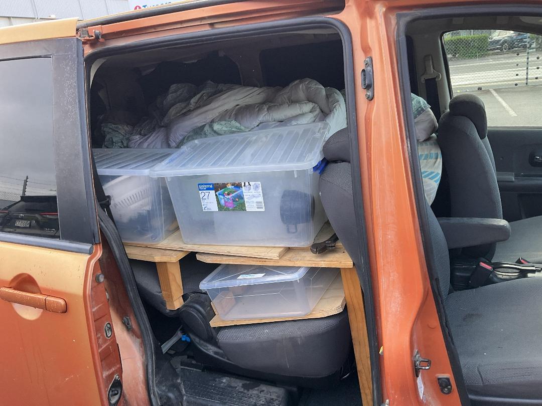 Photo '10' of Nissan Lafesta Photo '10' of Nissan Lafesta