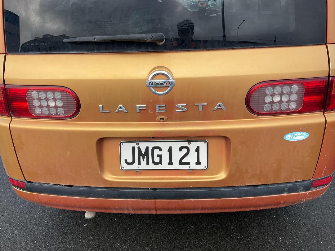 Photo '27' of Nissan Lafesta Photo '27' of Nissan Lafesta