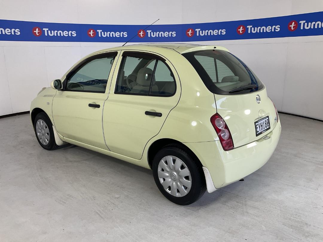 Photo '5' of Nissan March