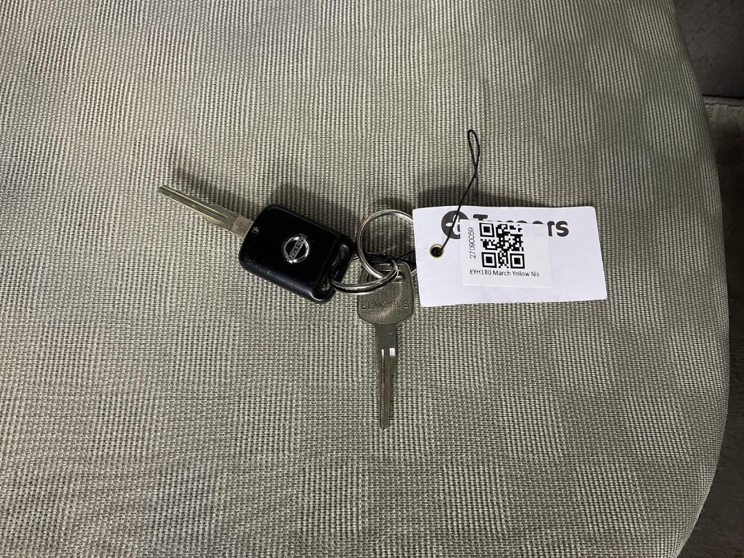 Photo '22' of Nissan March