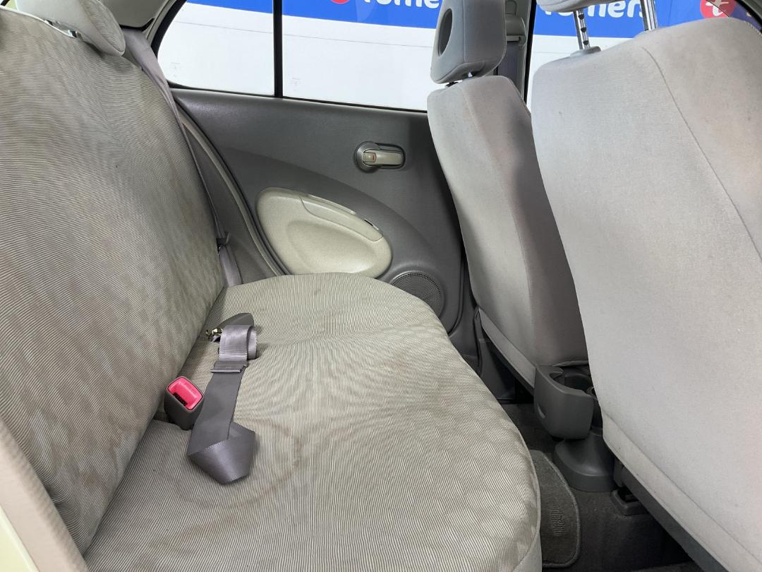 Photo '20' of Nissan March