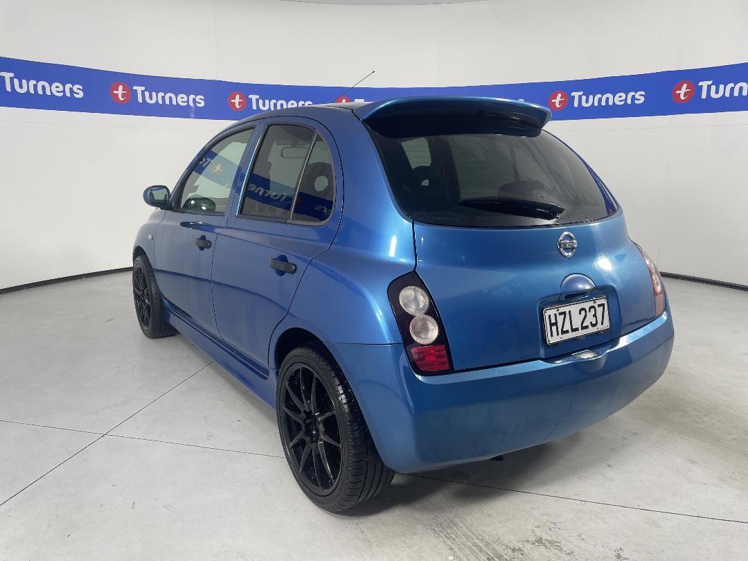 Photo '5' of Nissan March Photo '5' of Nissan March