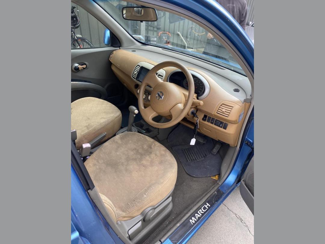 Photo '5' of Nissan March