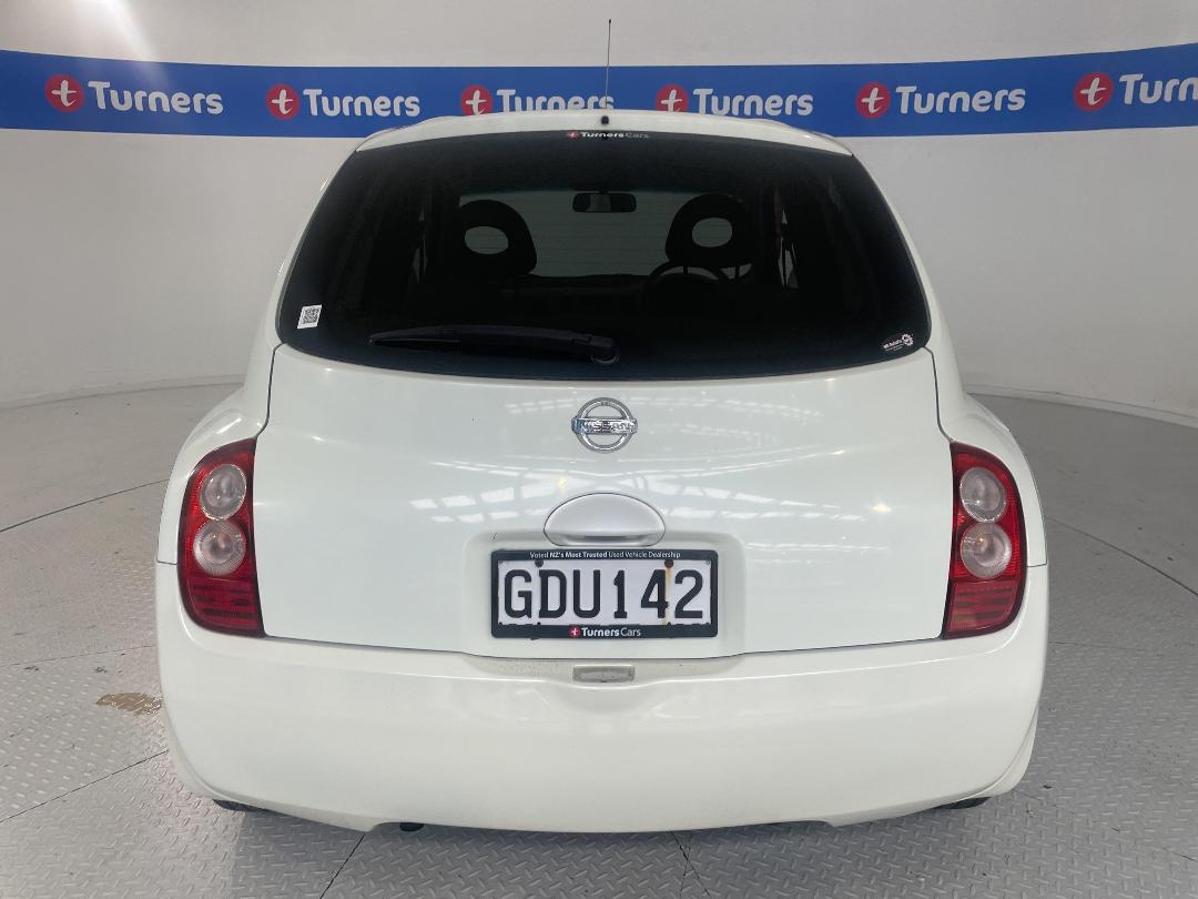 Photo '6' of Nissan March Photo '6' of Nissan March