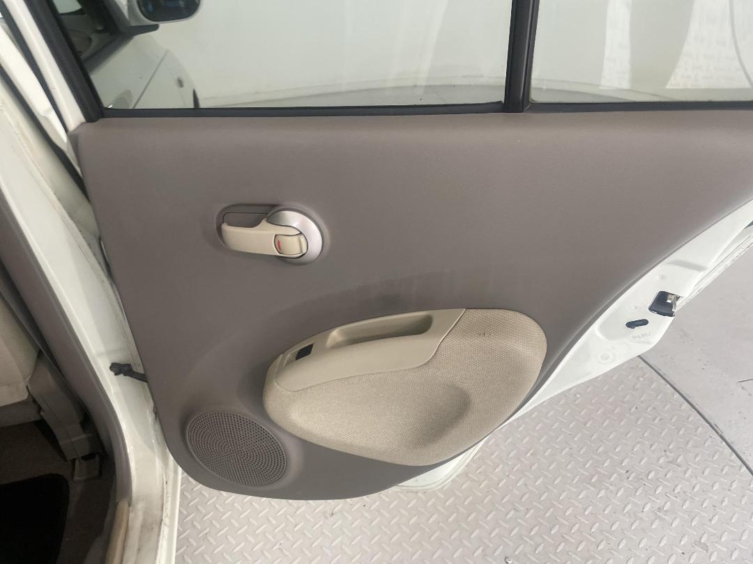 Photo '19' of Nissan March Photo '19' of Nissan March