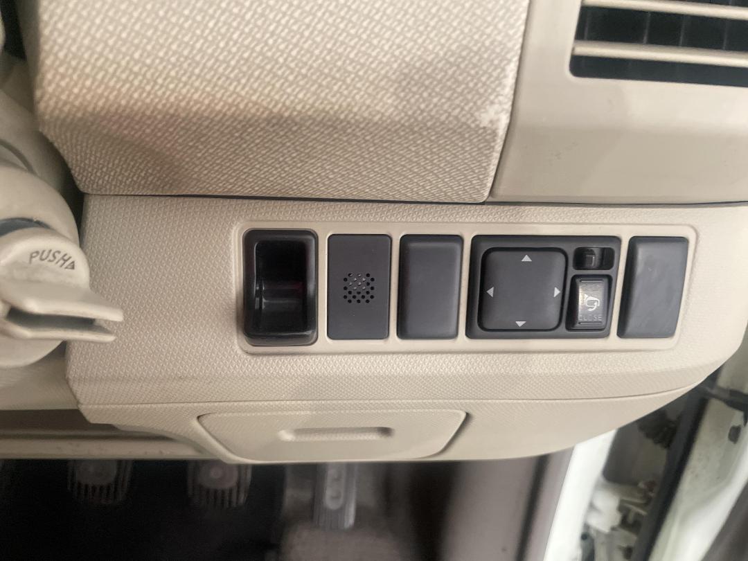 Photo '24' of Nissan March Photo '24' of Nissan March