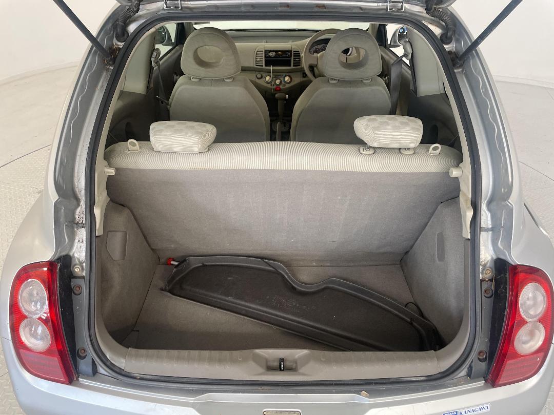 Photo '14' of Nissan March