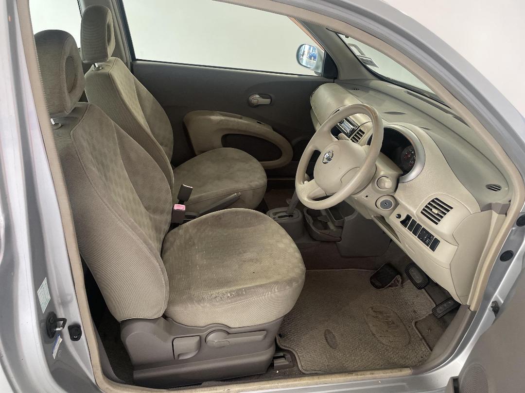 Photo '16' of Nissan March