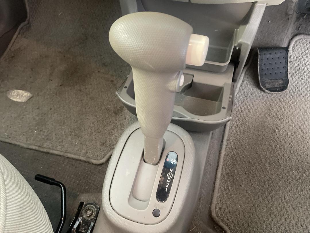 Photo '27' of Nissan March