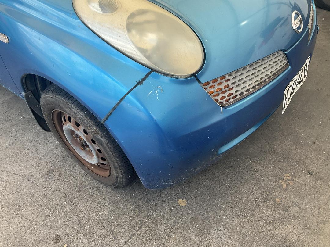 Photo '4' of Nissan March