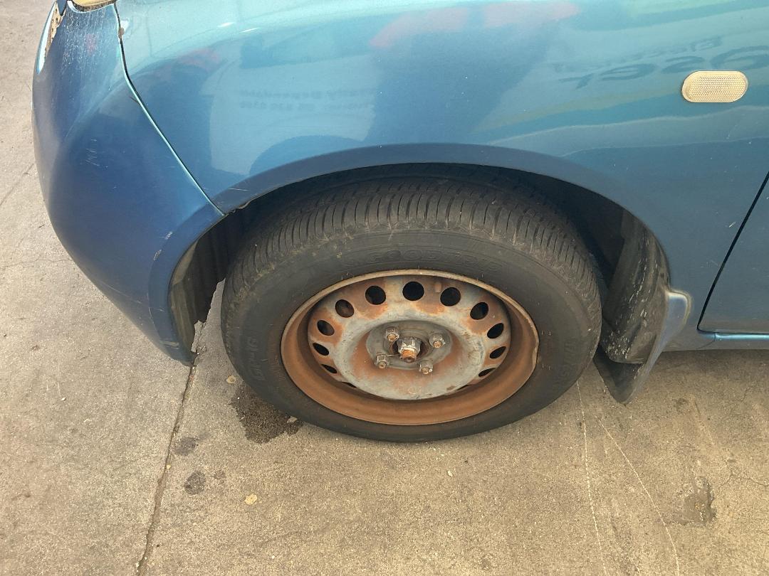 Photo '8' of Nissan March