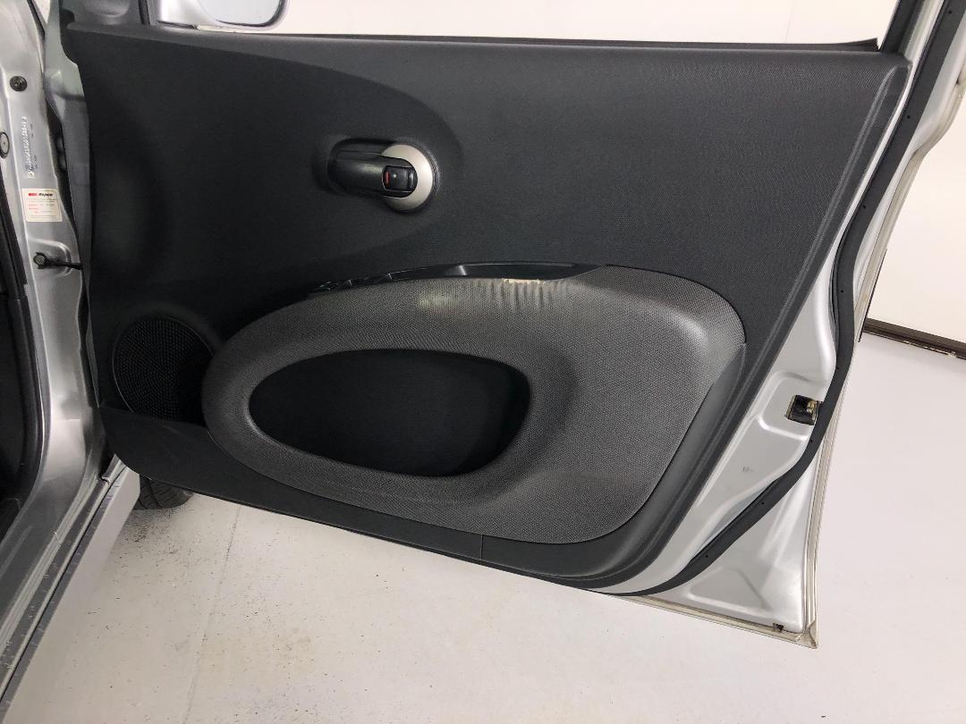 Photo '15' of Nissan March Photo '15' of Nissan March