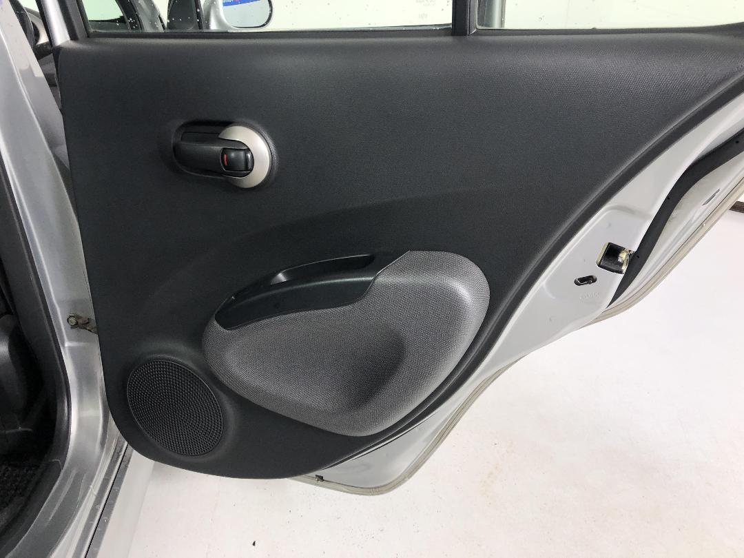 Photo '19' of Nissan March Photo '19' of Nissan March