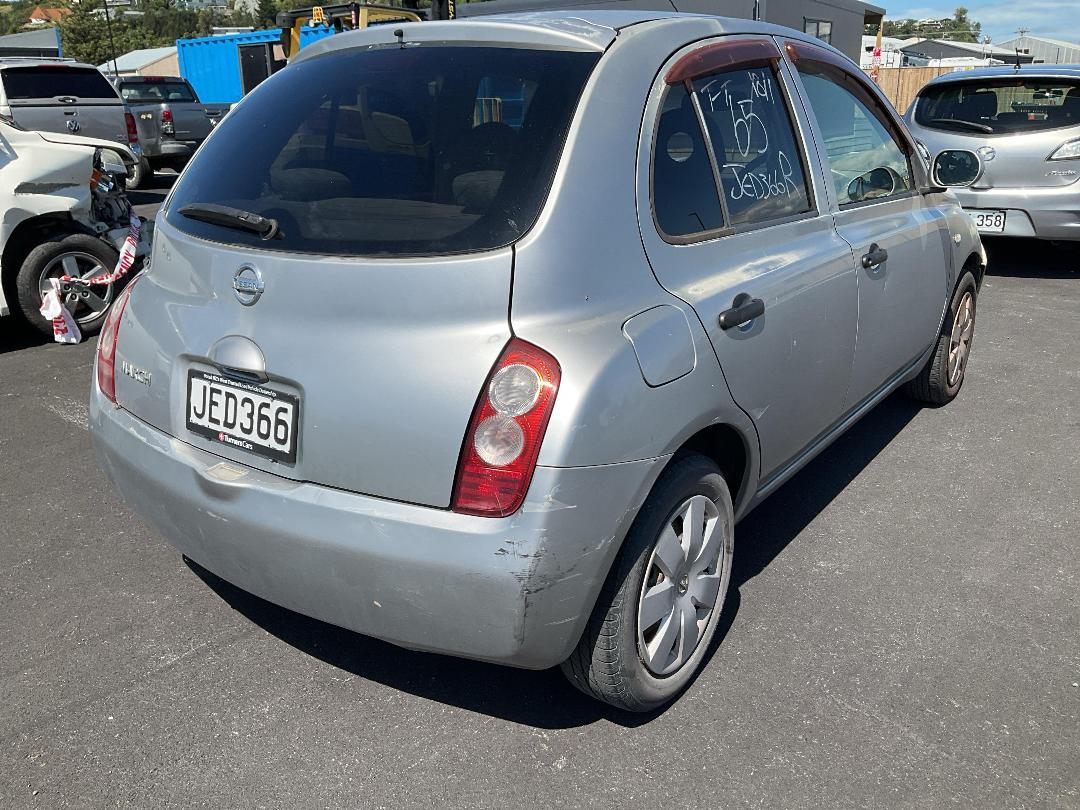 Photo '2' of Nissan March