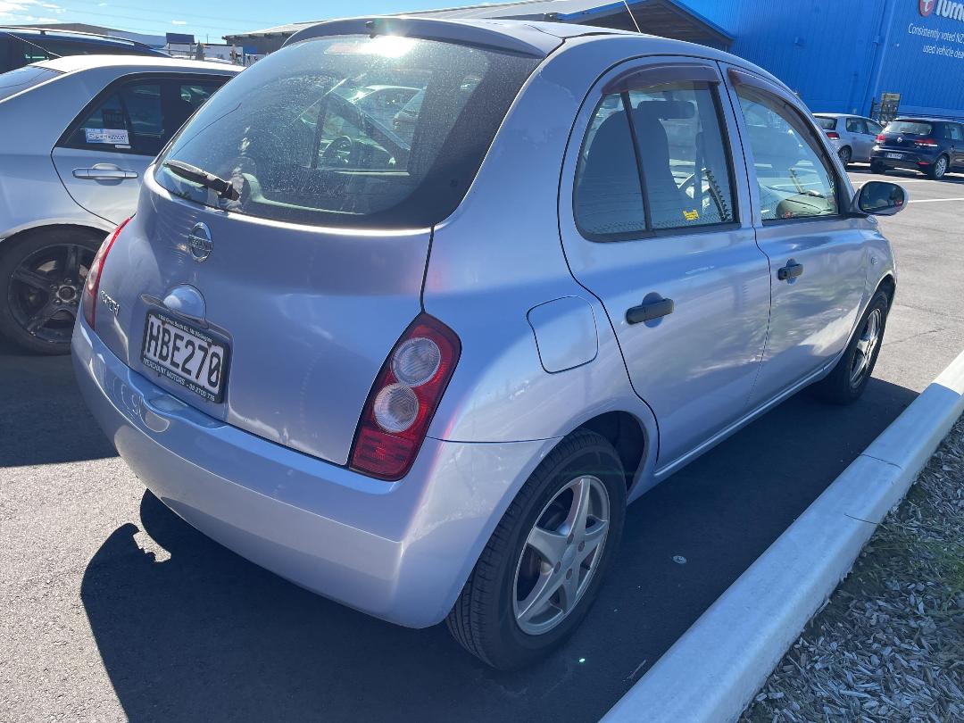 Photo '7' of Nissan March